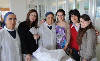 A group of social workers from different Armenian community organizations visited the Psychiatric Hospital of the Cross.